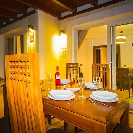 In Playa Blanca Sleeps 8 Includes Swimming Pool Air Con And Wifi 6 Villa
