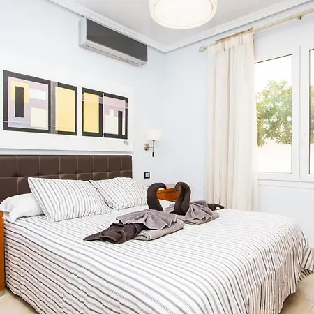 فيلة In Playa Blanca Sleeps 8 Includes Swimming Pool Air Con And Wifi 6